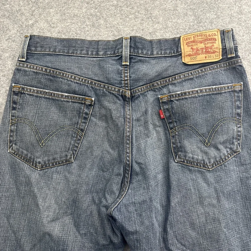 Vintage Y2K Levis 505 Jeans Mens 36x32 Blue Straight Leg Denim  Whiskers Fading